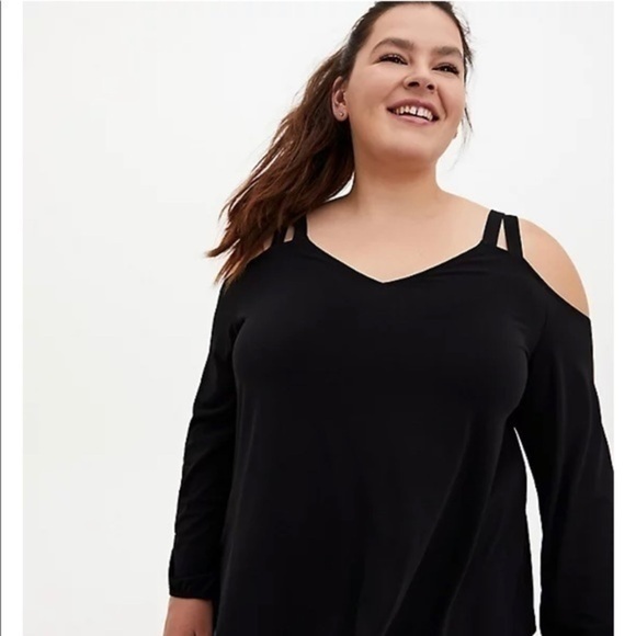 TORRID CREPE BALLOON SLEEVE COLD SHOULDER BLOUSE - Picture 6 of 6
